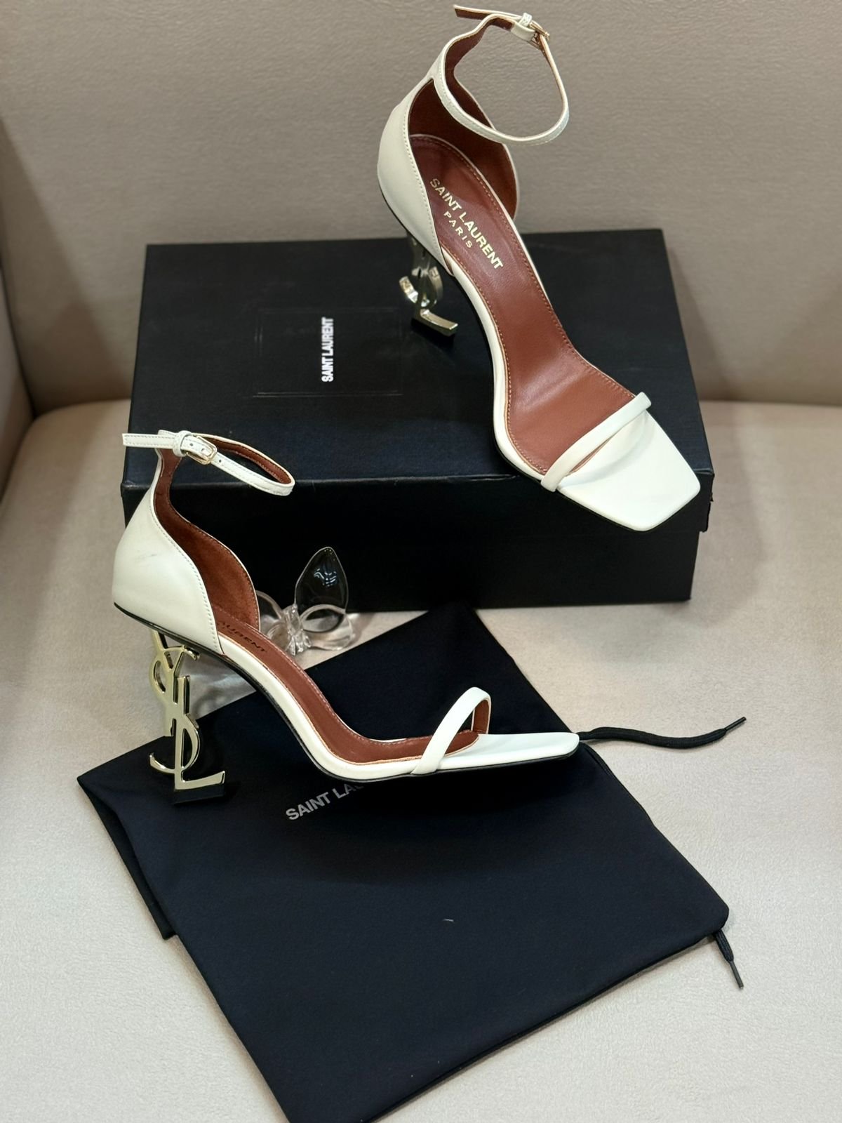 ستيتمنت وايت