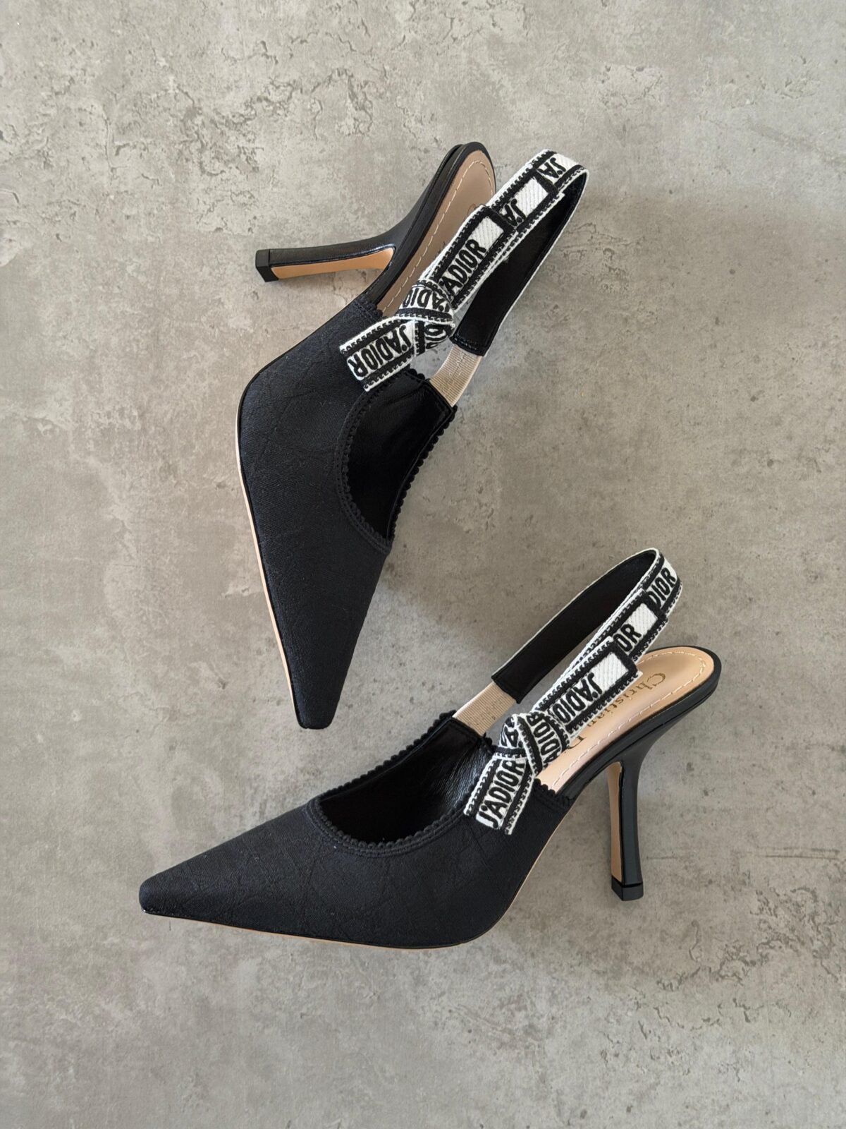 كيتين هيل سلاينغ باك بومب - الصورة 2