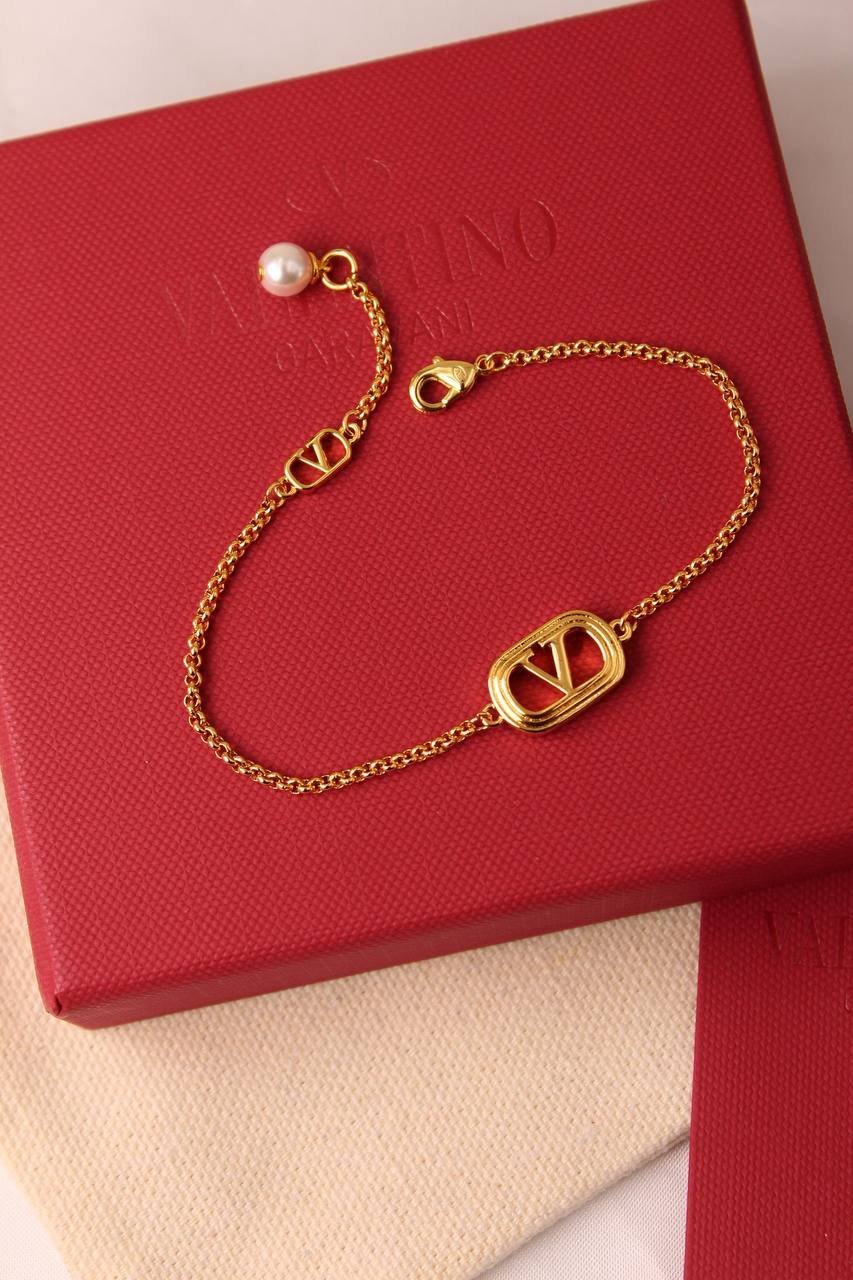 V Signature - الصورة 2