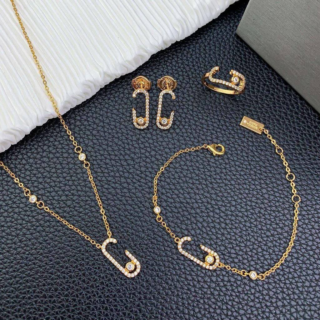 Safety Pin - الصورة 3