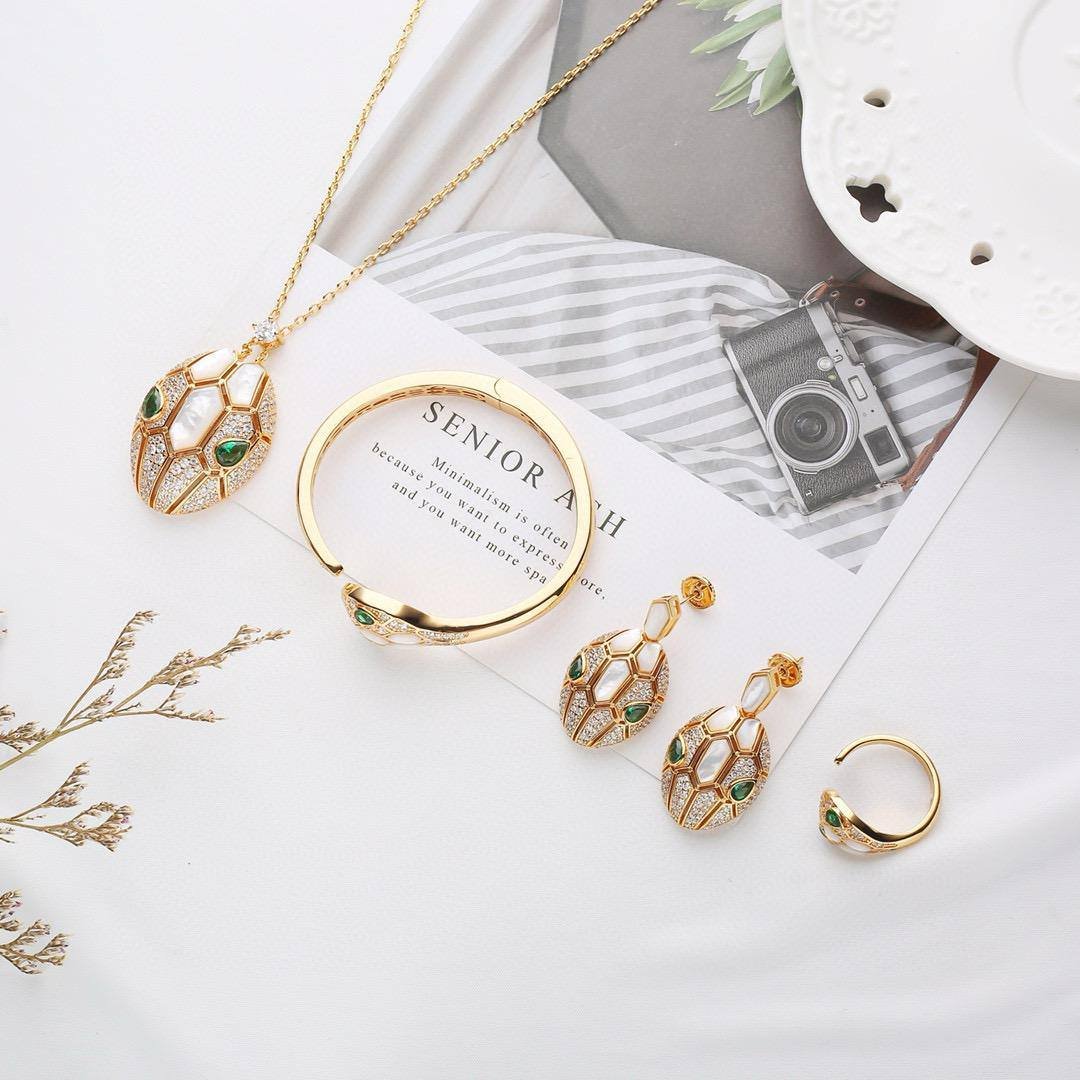 Serpenti Malachitea - الصورة 2