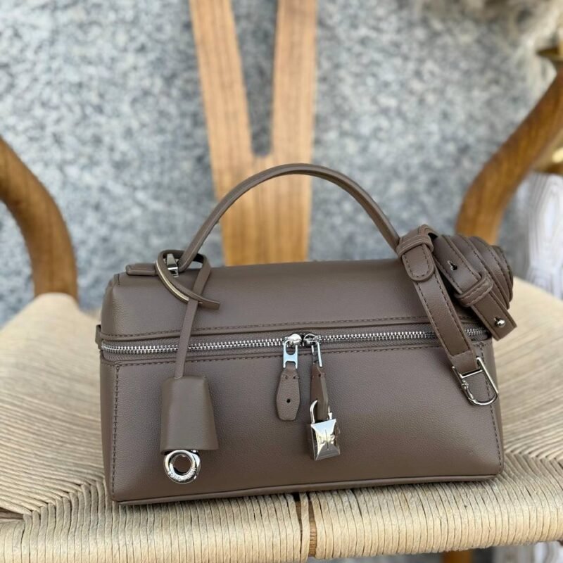 لوك جييرا جراي