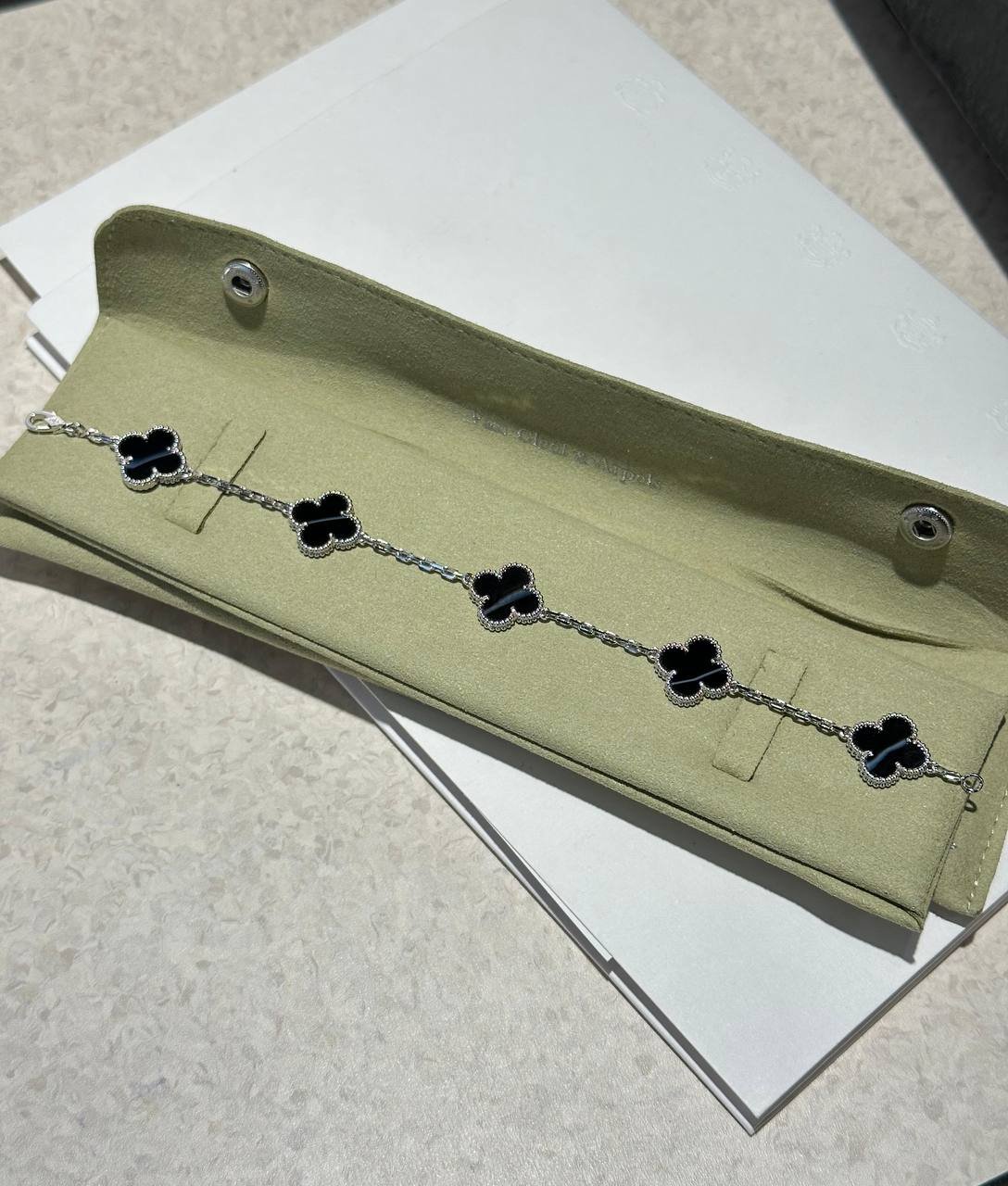 Vintage 5 Motifs - الصورة 6