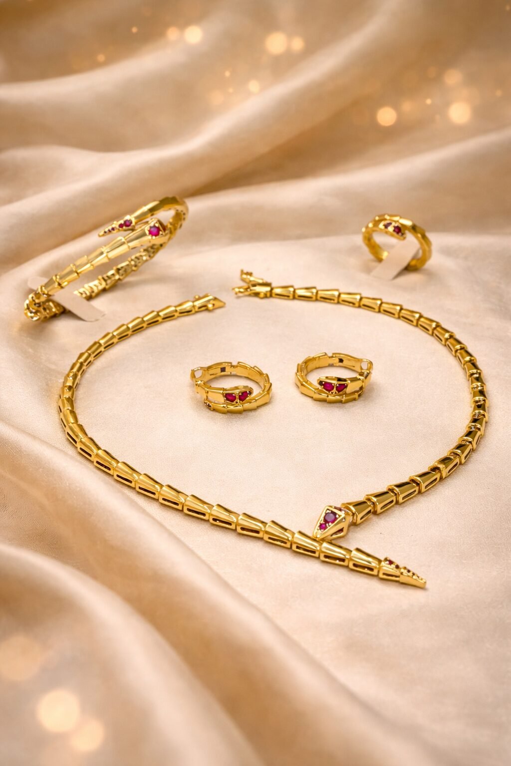 Serpenti Viper Ruby eyes